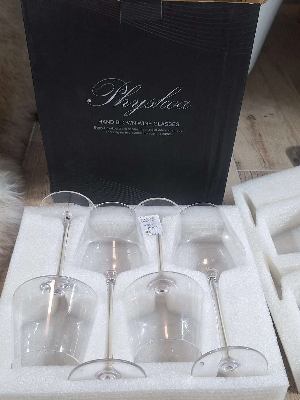 Physkoa Hand Blown Wine Glasses Set of 4 Lead-Free Crystal Elegant Stemware Gift